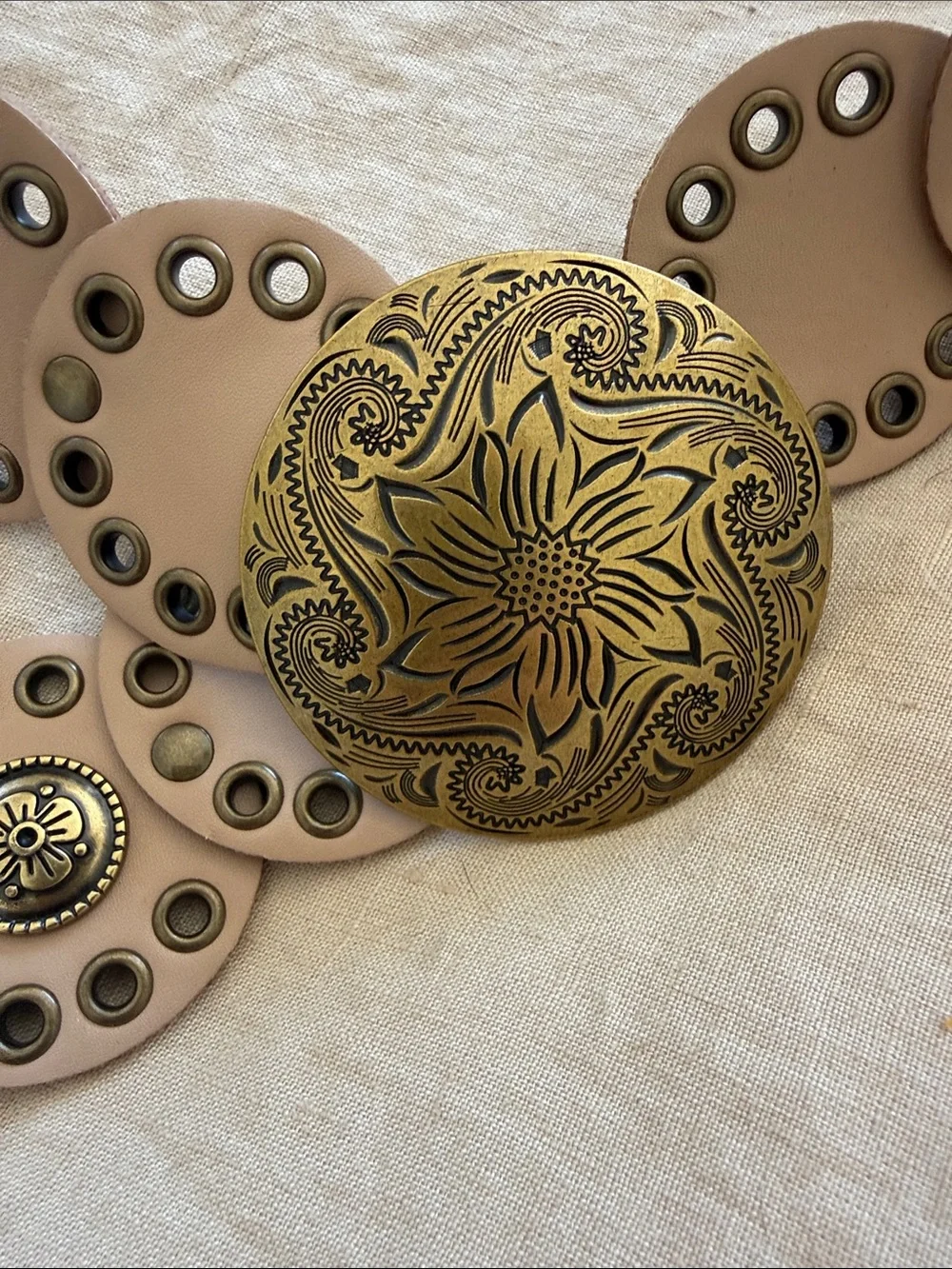 Anthropologie Adjustable Disc Belt Beige Western Boho Concho XL